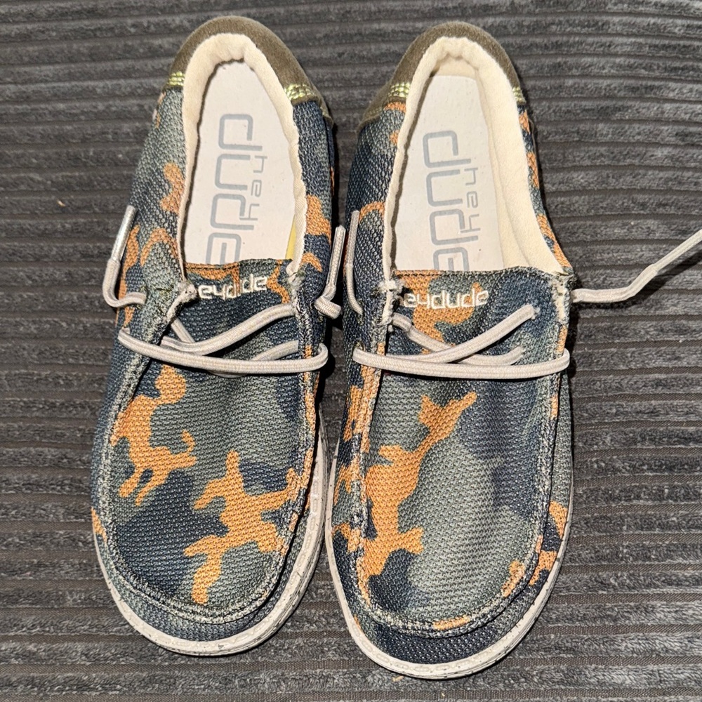 Hey Dude Kids Moccasins - Green and Orange Camo
